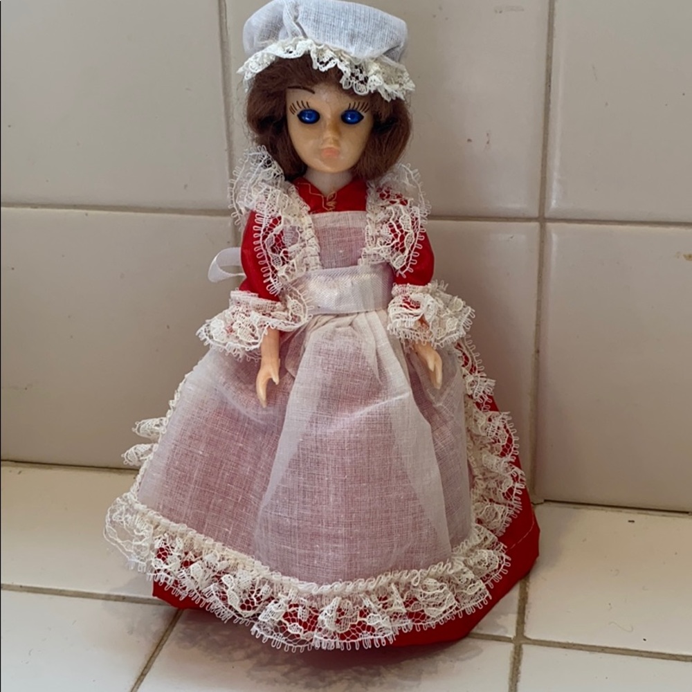 Vintage Carlson Dolls Betsy Ross Souvenir